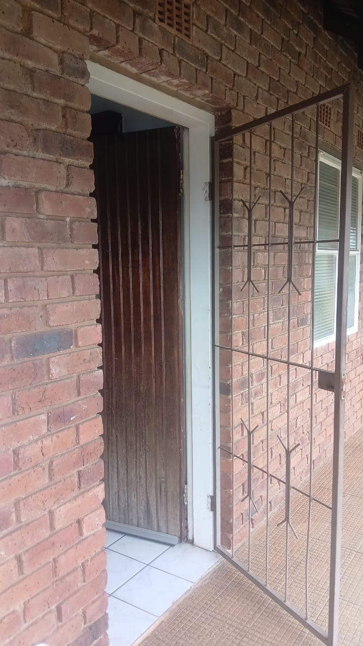2 Bedroom Property for Sale in Horison Gauteng