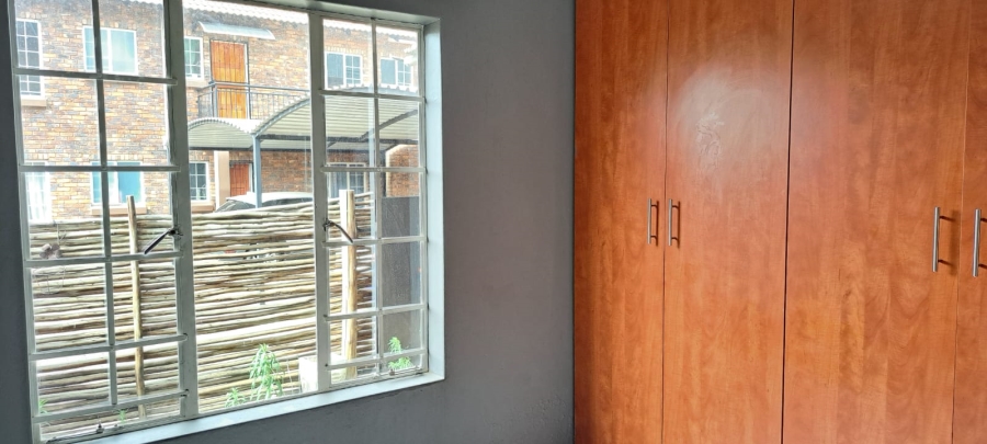 2 Bedroom Property for Sale in Daspoort Gauteng