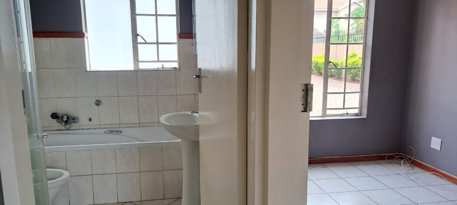 2 Bedroom Property for Sale in Daspoort Gauteng