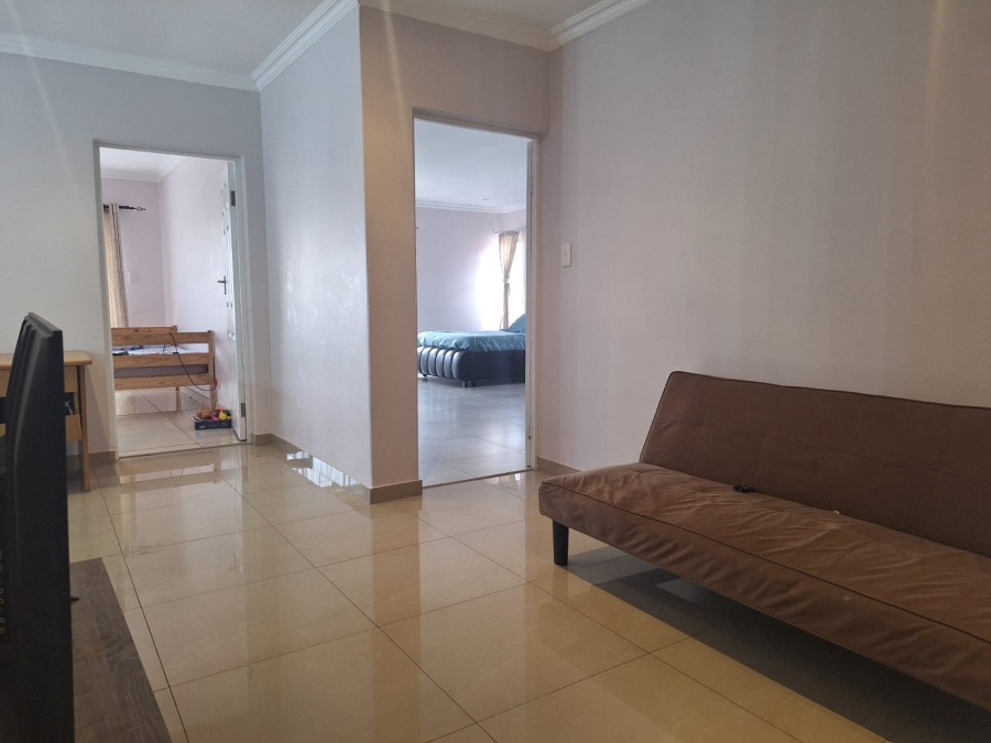 5 Bedroom Property for Sale in Kosmosdal Gauteng