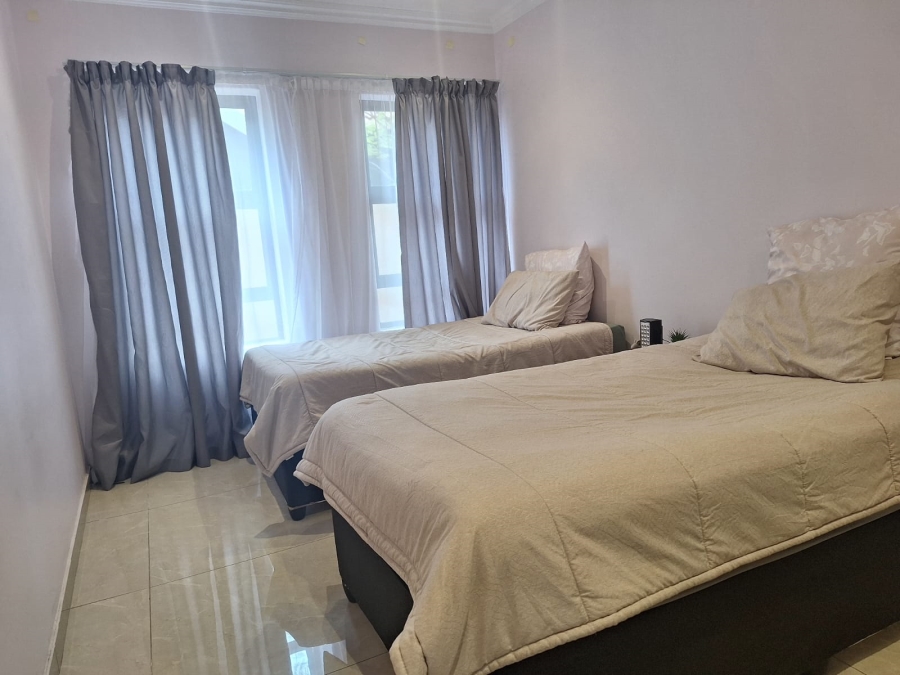5 Bedroom Property for Sale in Kosmosdal Gauteng