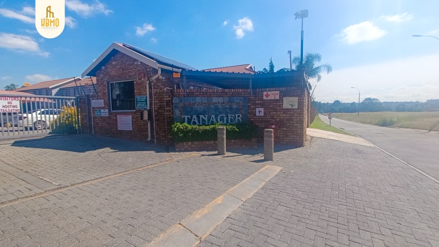 2 Bedroom Property for Sale in Glen Marais Gauteng