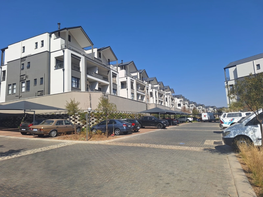 1 Bedroom Property for Sale in Waterfall Gauteng