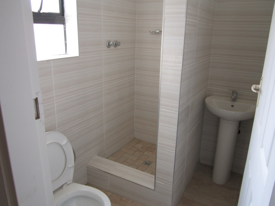 To Let 1 Bedroom Property for Rent in Edleen Gauteng