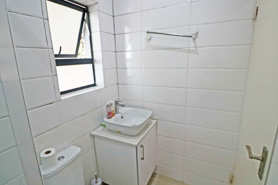 2 Bedroom Property for Sale in Rivonia Gauteng