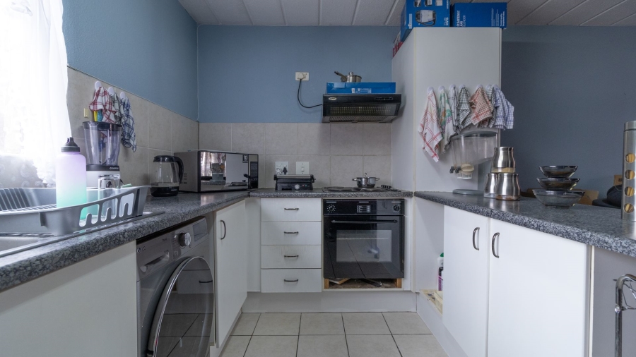 2 Bedroom Property for Sale in Liefde en Vrede Gauteng