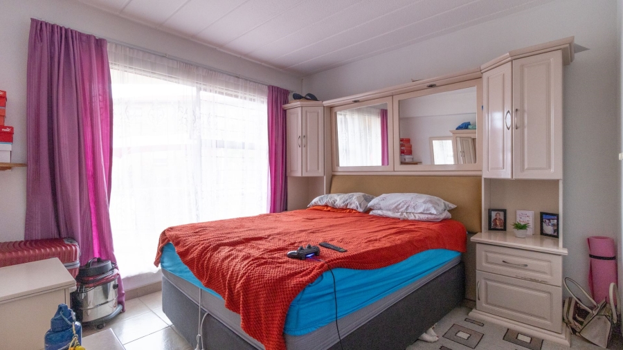 2 Bedroom Property for Sale in Liefde en Vrede Gauteng