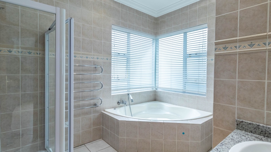 To Let 5 Bedroom Property for Rent in Centurion Golf Estate Gauteng
