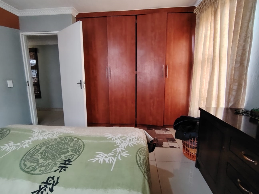 To Let 3 Bedroom Property for Rent in Danville Gauteng