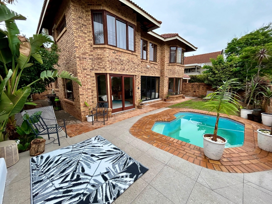 To Let 4 Bedroom Property for Rent in Silver Lakes Gauteng