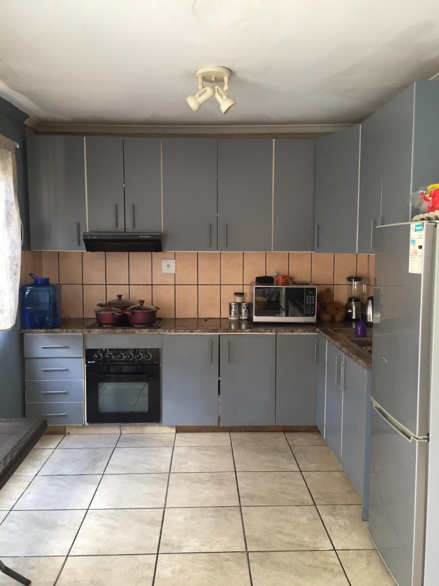 3 Bedroom Property for Sale in Noordwyk Gauteng