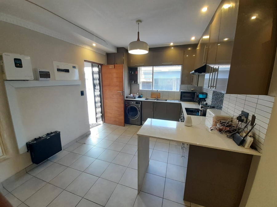 2 Bedroom Property for Sale in Ferndale Gauteng