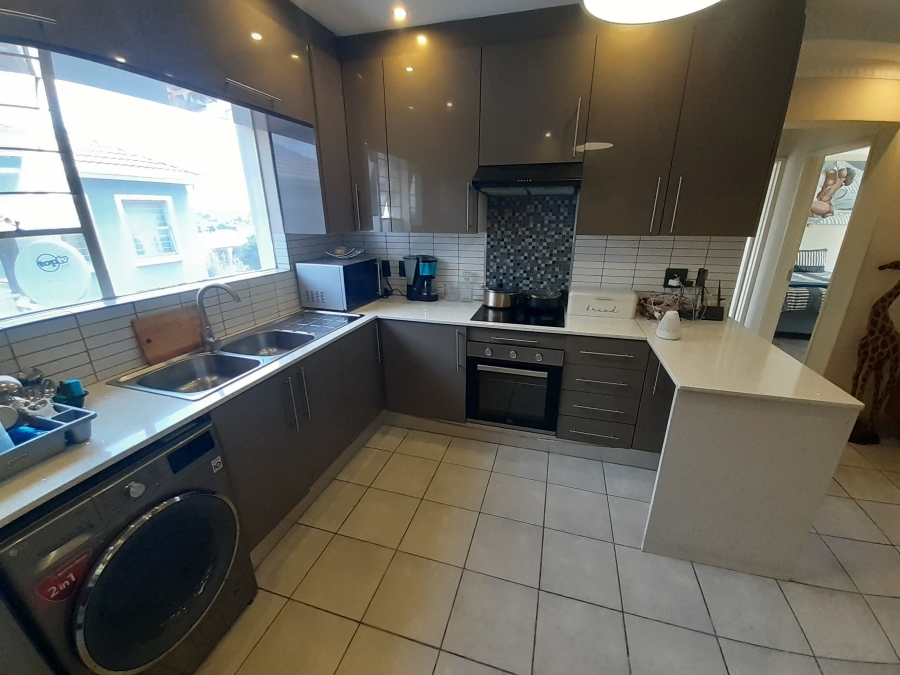 2 Bedroom Property for Sale in Ferndale Gauteng