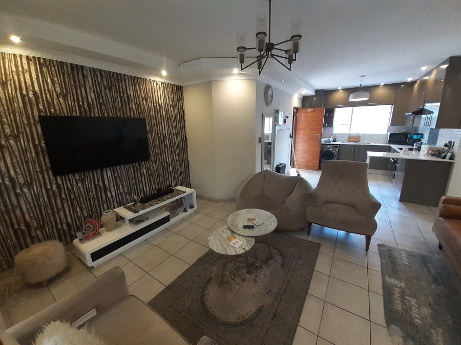 2 Bedroom Property for Sale in Ferndale Gauteng