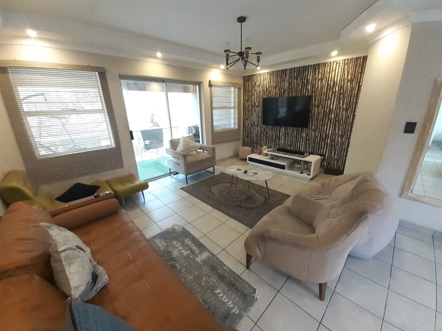 2 Bedroom Property for Sale in Ferndale Gauteng