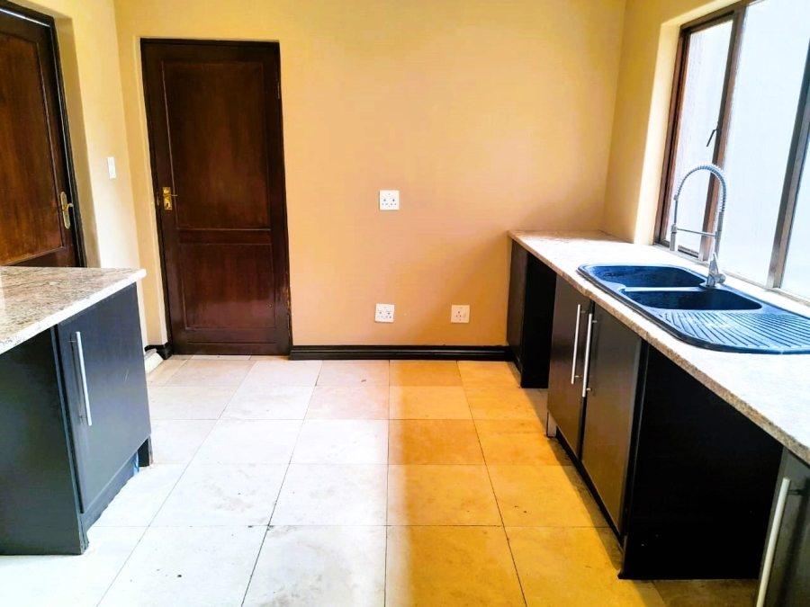 4 Bedroom Property for Sale in Blue Hills Country Estate Gauteng