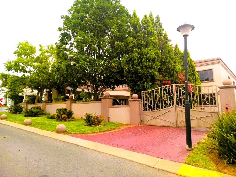 4 Bedroom Property for Sale in Blue Hills Country Estate Gauteng
