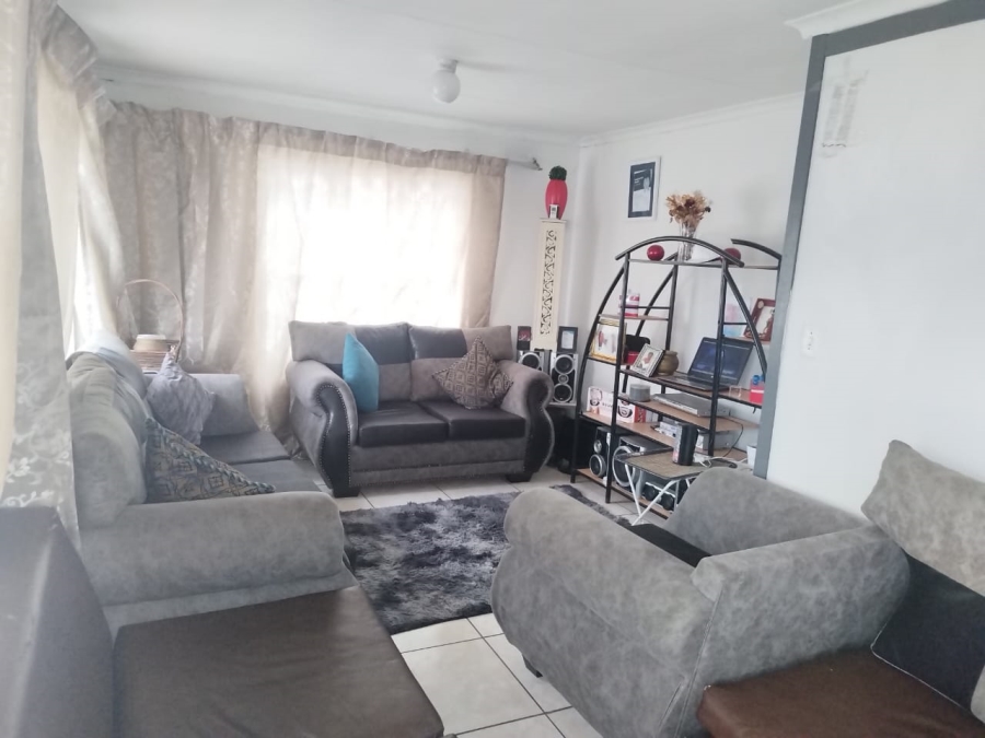 3 Bedroom Property for Sale in Birchleigh North Gauteng