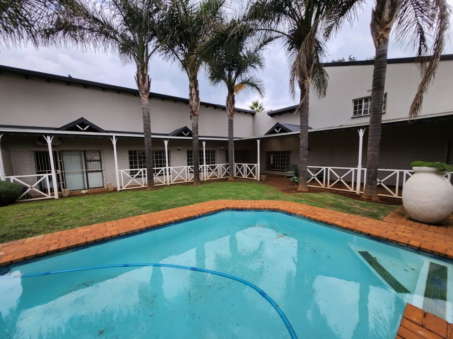 5 Bedroom Property for Sale in Dalpark Proper Gauteng