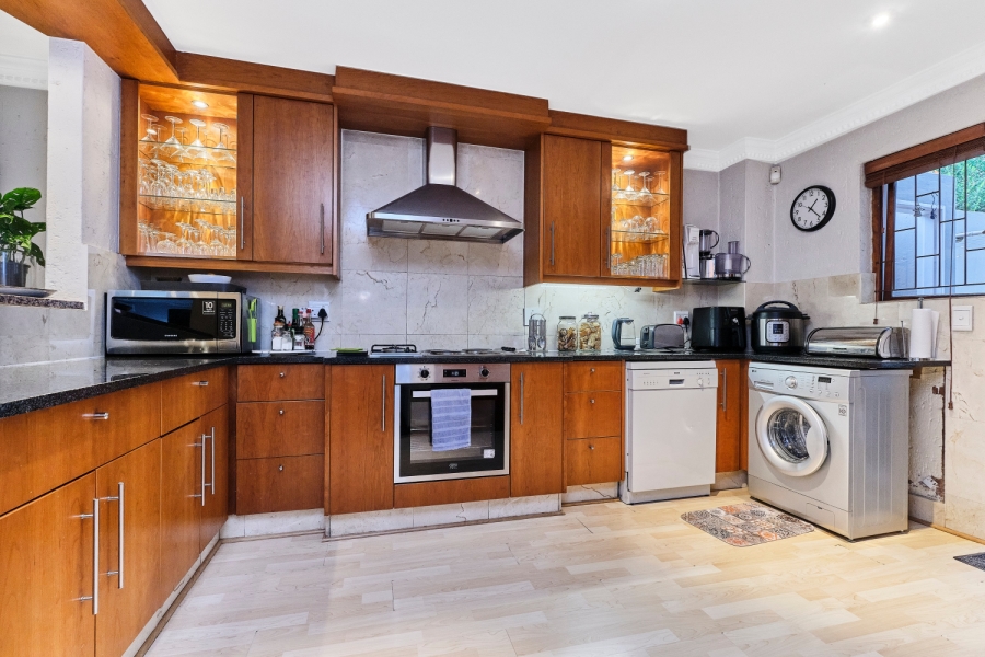 3 Bedroom Property for Sale in Barbeque Downs Gauteng