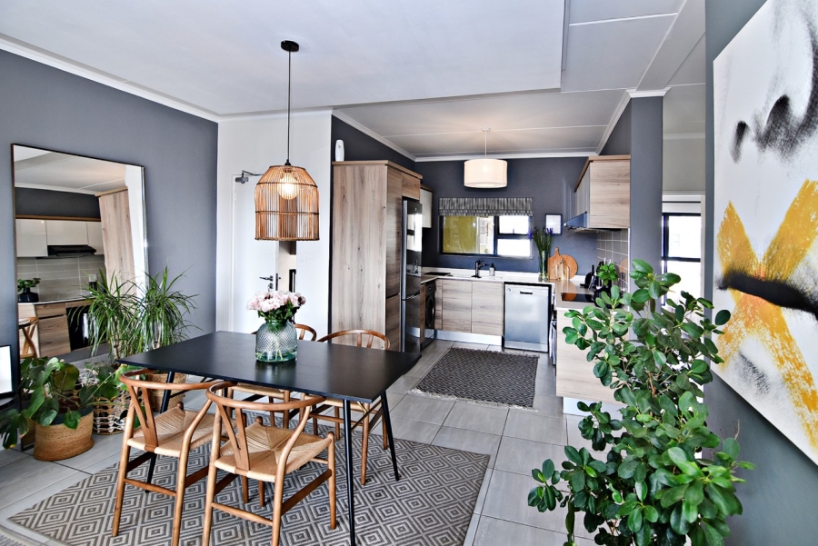 To Let 2 Bedroom Property for Rent in Waterfall Gauteng