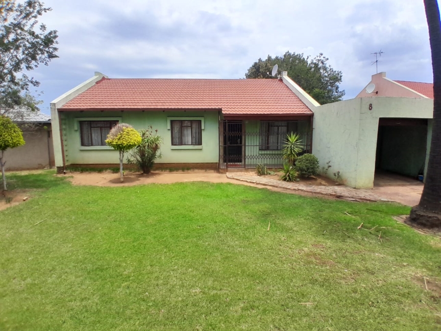 3 Bedroom Property for Sale in Elandspoort Gauteng