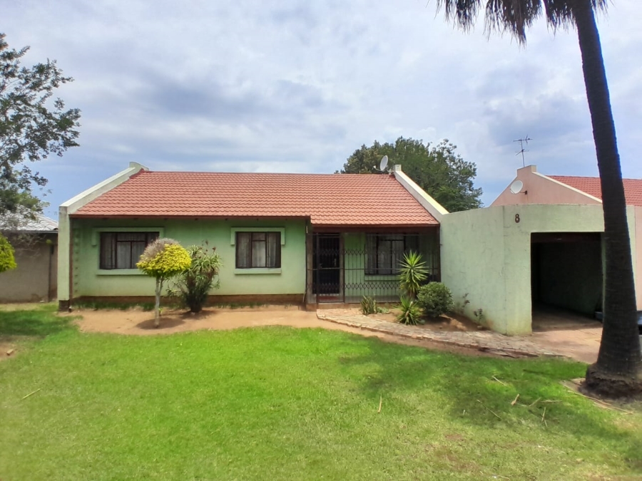3 Bedroom Property for Sale in Elandspoort Gauteng