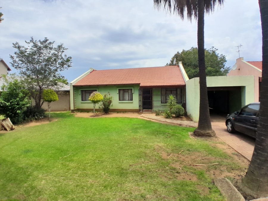 3 Bedroom Property for Sale in Elandspoort Gauteng