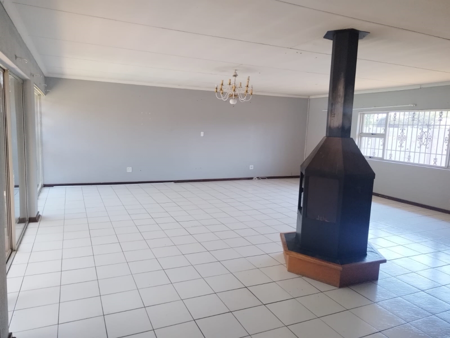 3 Bedroom Property for Sale in Birch Acres Gauteng
