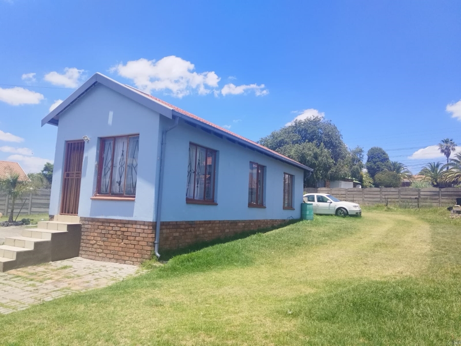 2 Bedroom Property for Sale in Norkem Park Gauteng