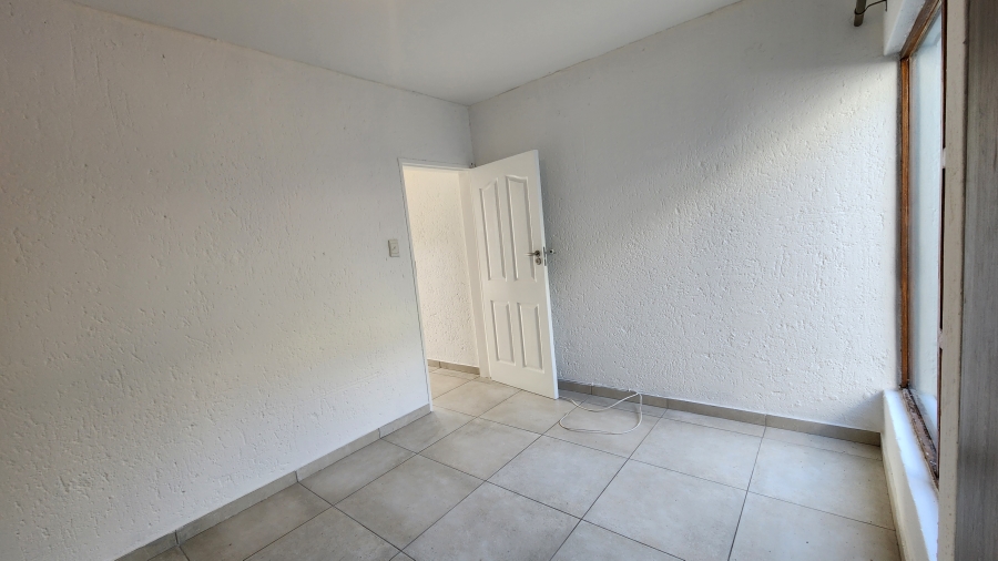 2 Bedroom Property for Sale in Glenvista Gauteng
