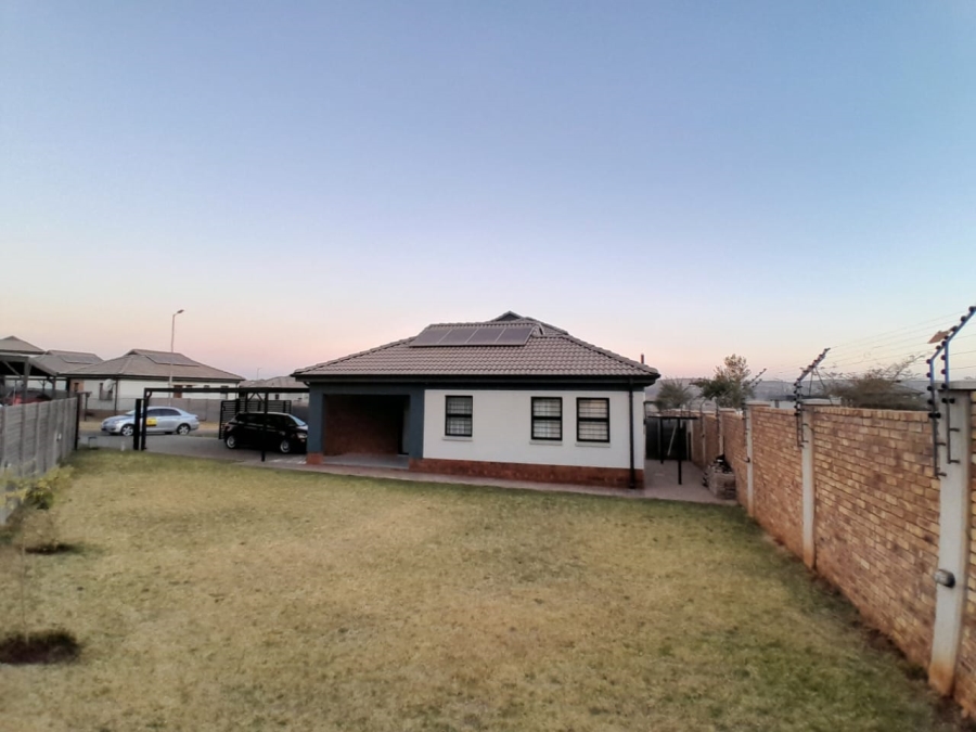 3 Bedroom Property for Sale in Lotus Gardens Gauteng