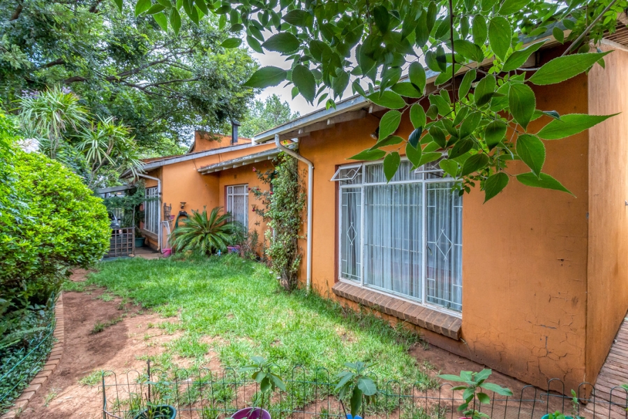 4 Bedroom Property for Sale in Westdene Gauteng