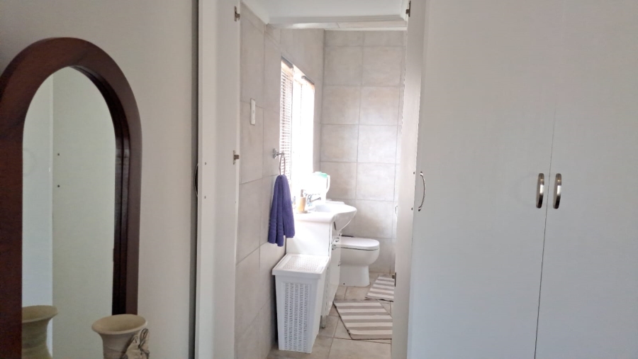 3 Bedroom Property for Sale in Annlin Gauteng