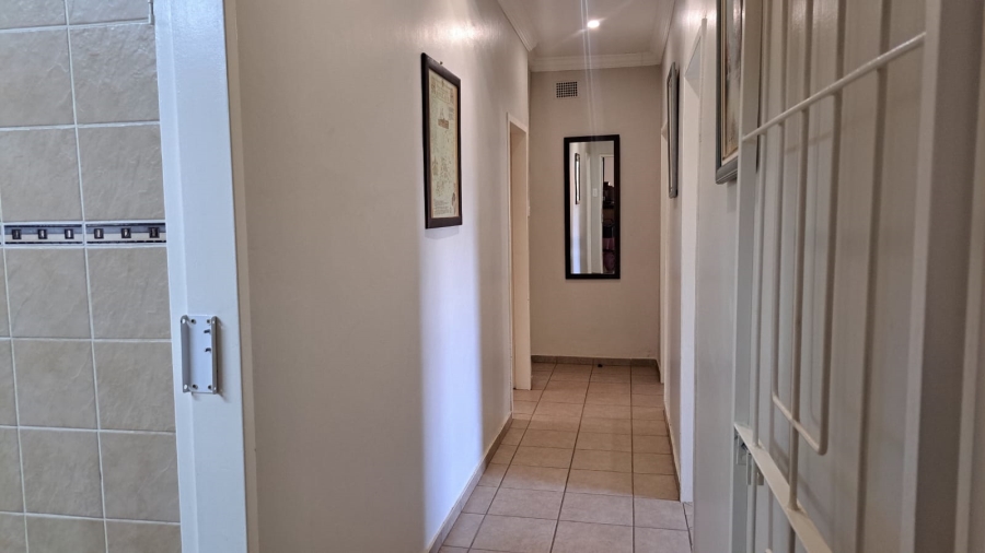 3 Bedroom Property for Sale in Annlin Gauteng