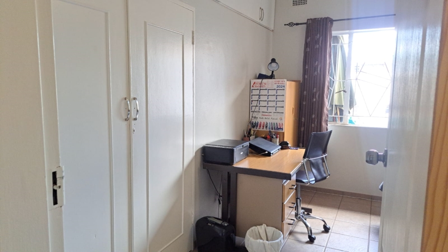 3 Bedroom Property for Sale in Annlin Gauteng