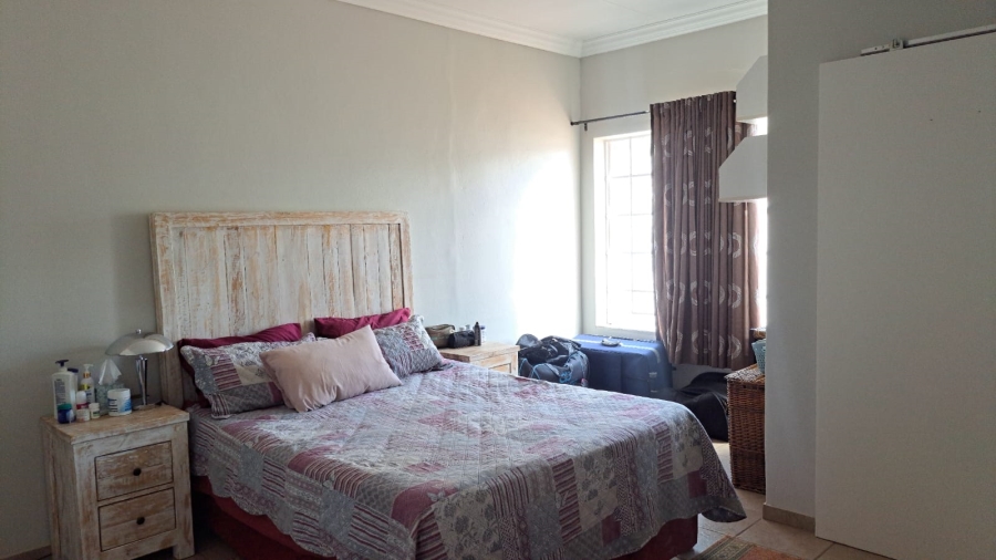 3 Bedroom Property for Sale in Annlin Gauteng