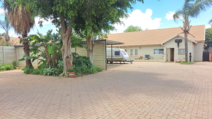 3 Bedroom Property for Sale in Annlin Gauteng