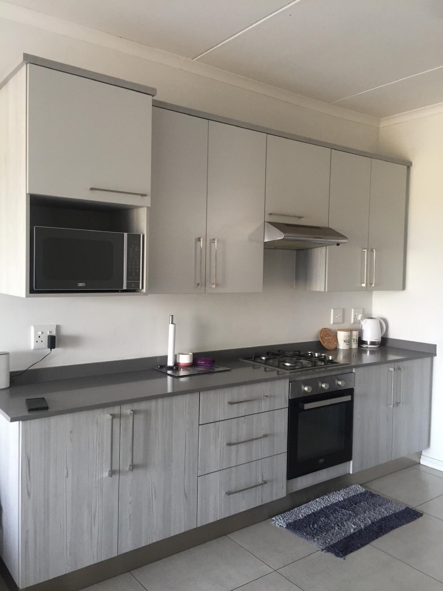 1 Bedroom Property for Sale in Carlswald Gauteng