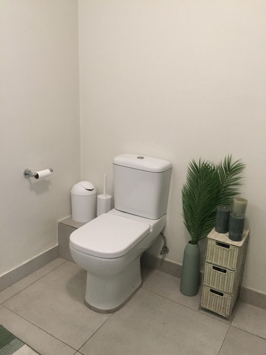 1 Bedroom Property for Sale in Carlswald Gauteng