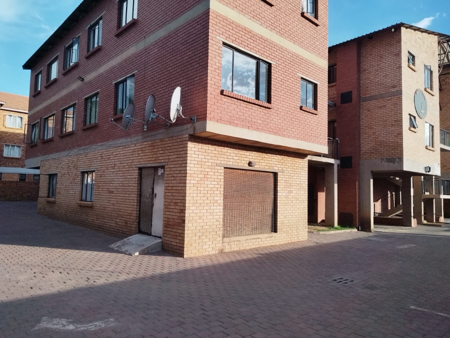 2 Bedroom Property for Sale in Kempton Park Central Gauteng
