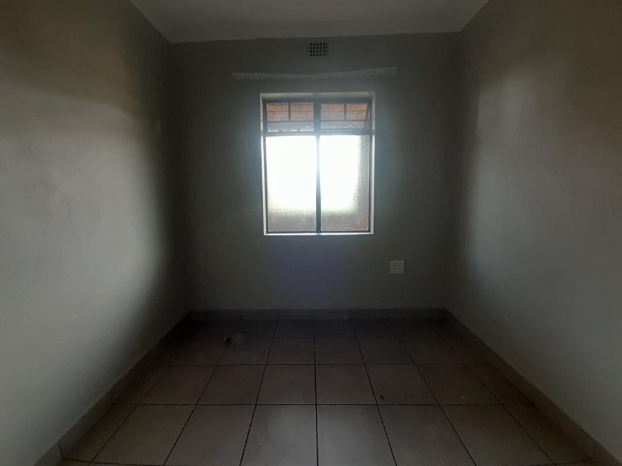 2 Bedroom Property for Sale in Montana Tuine Gauteng