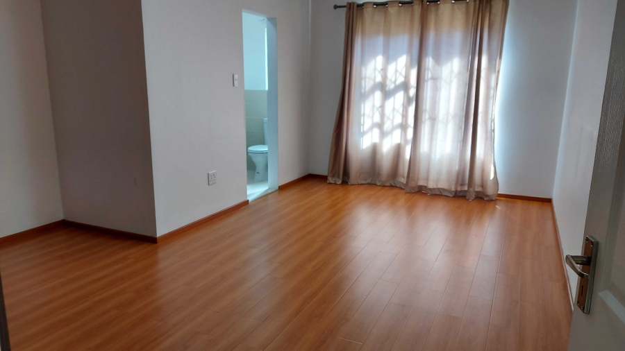 2 Bedroom Property for Sale in Fairlead Gauteng