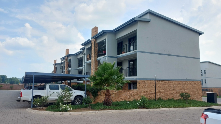 2 Bedroom Property for Sale in Fairlead Gauteng