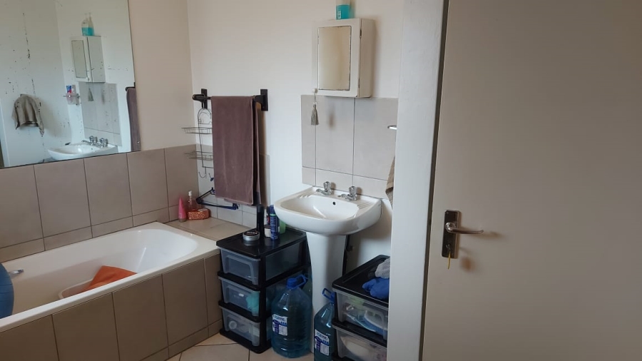 2 Bedroom Property for Sale in Rynfield Gauteng