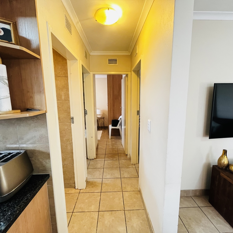 2 Bedroom Property for Sale in Olievenhoutbosch Gauteng