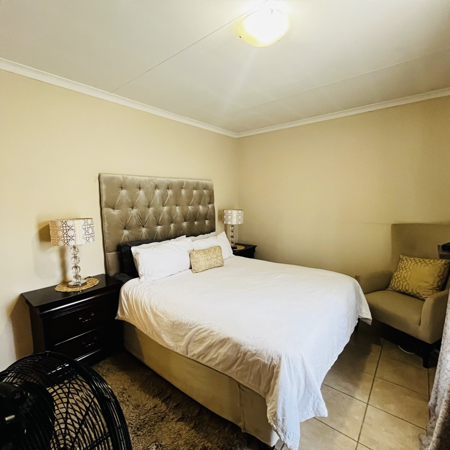 2 Bedroom Property for Sale in Olievenhoutbosch Gauteng