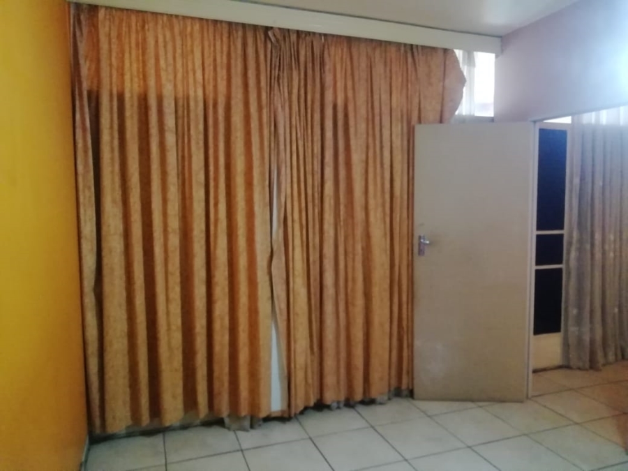 2 Bedroom Property for Sale in Pretoria Central Gauteng