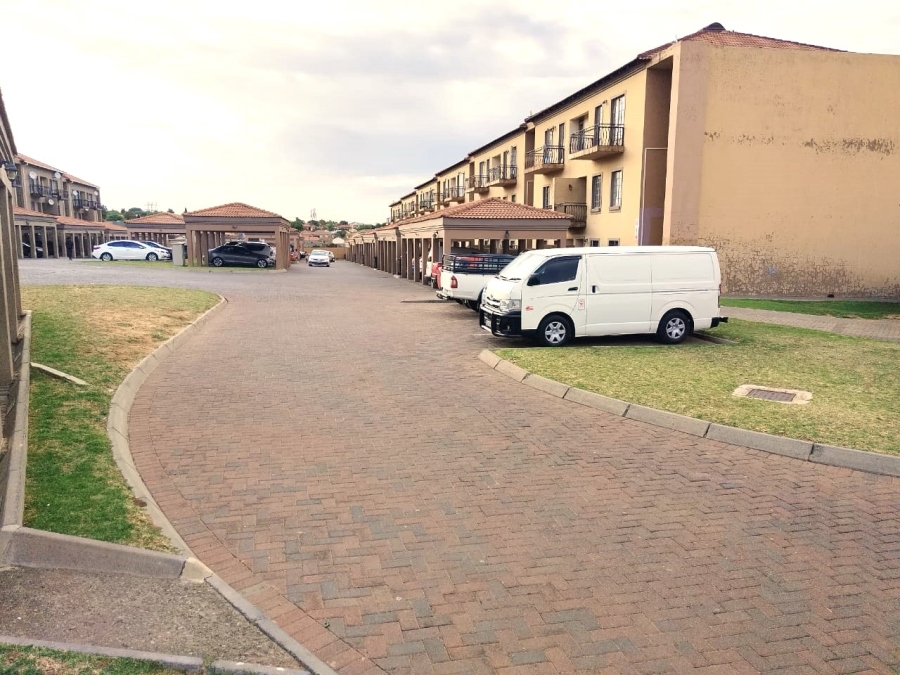 1 Bedroom Property for Sale in Norkem Park Gauteng