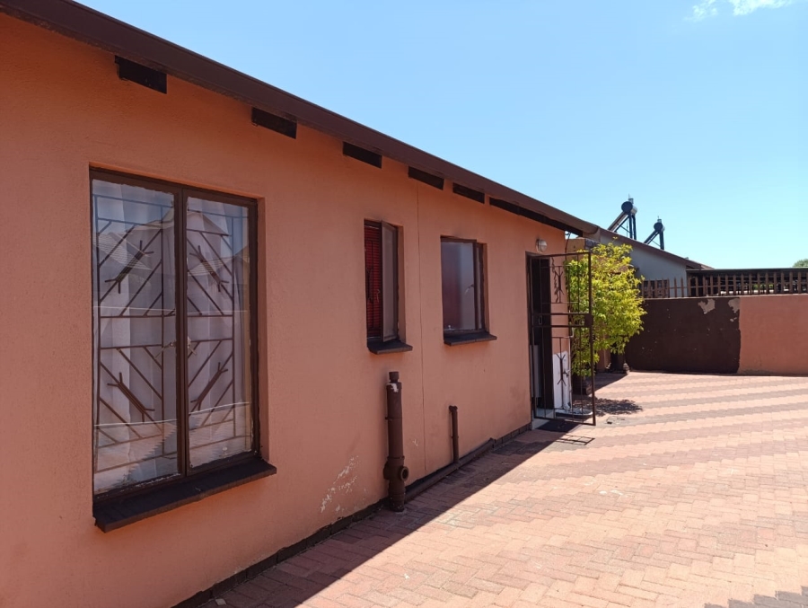 3 Bedroom Property for Sale in Soshanguve East Ext 6 Gauteng